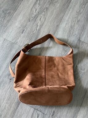 H&M Suede Hobo Bag in Cognac
